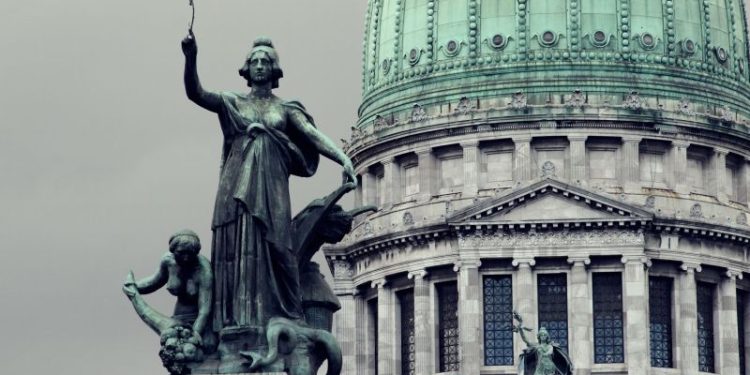 Acuerdo con el FMI: el equipo económico expone ante el Congreso