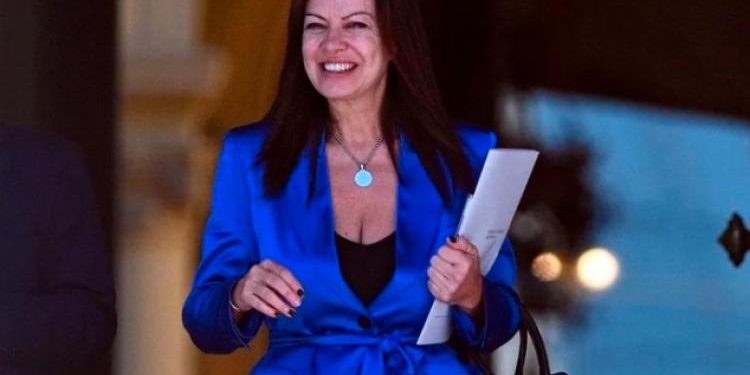 Afuera: el Gobierno sacó programas sociales que estaban bajo la manga de Pettovello