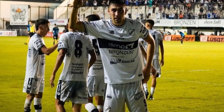 All Boys se destapó: goleada y primer triunfo