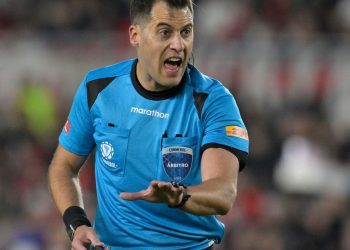 Árbitros para el debut de la Libertadores: el uruguayo Tejera con River