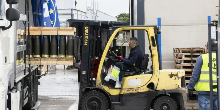 El boom armamentístico y la oportunidad de Extremadura: «Si no es aquí, se fabricará en otra parte»
