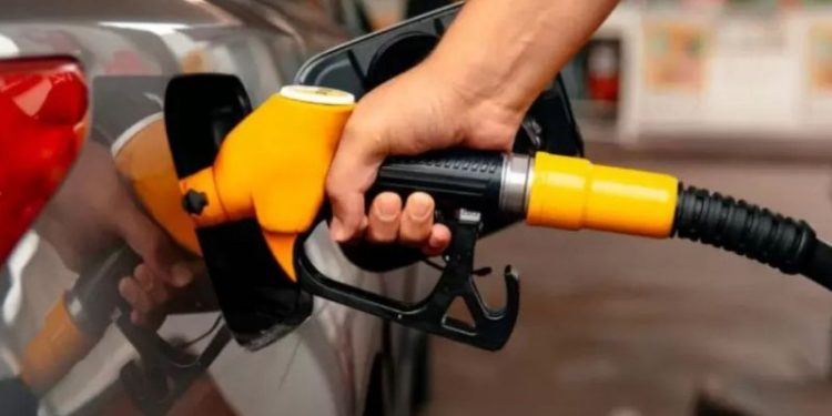 Aumento de la nafta: cuáles son los mejores descuentos en combustibles y pagar el litro más barato