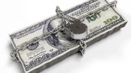 D&oacute;lar en la mira: cu&aacute;les son los pasos clave para eliminar el cepo y la devaluaci&oacute;n