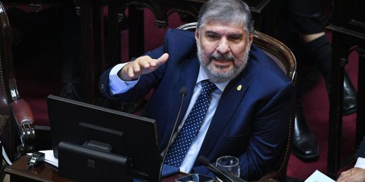 El senador kirchnerista, José Mayans, denuncia amenazas contra quienes no voten el pliego de Lijo