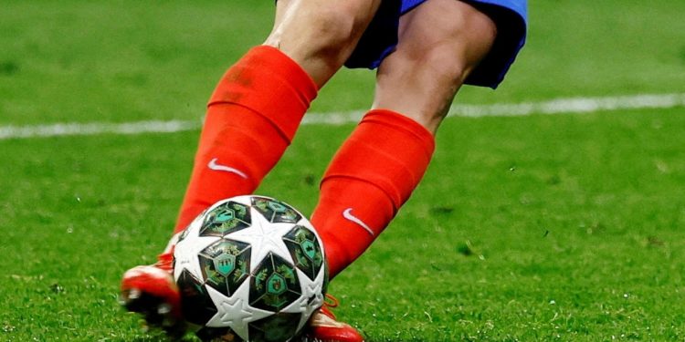 Crónica de un penal que puede cambiar la historia: Julián, la Champions, un comunicado y la UEFA