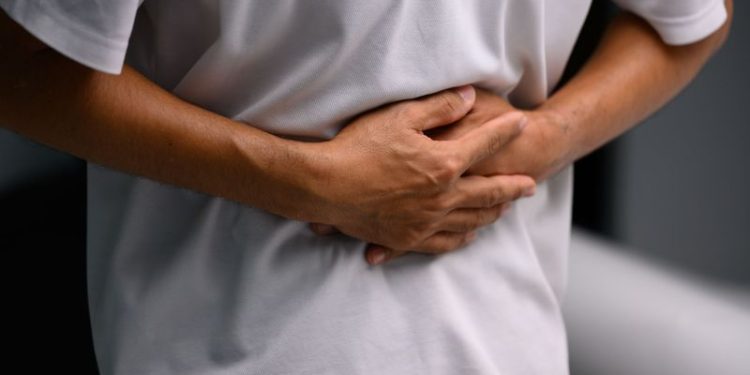 Cuida tu colon: la fruta repleta de antioxidantes que ayuda a limpiar el organismo y previene enfermedades