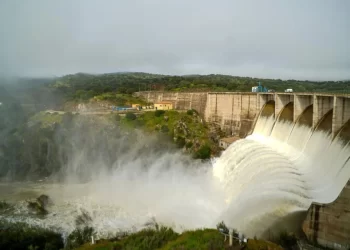 Más de veinte embalses andaluces «sueltan agua» este lunes debido al paso de Laurence