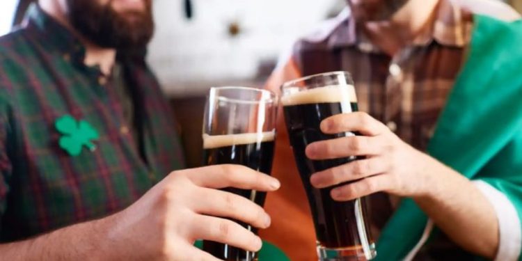 Día de San Patricio: cuándo es y cuáles son los mejores bares con 2×1 en cervezas