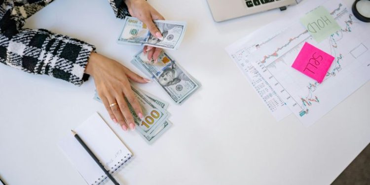 Dólar oficial: así cerró su cotización este martes 4 de marzo