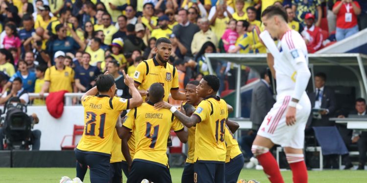 Ecuador le ganó 2 a 1 a Venezuela y tiene un pie adentro del Mundial