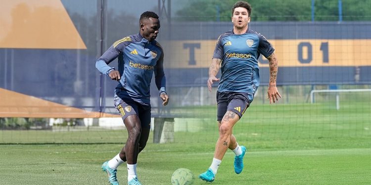 Efecto colateral: con los regresos de Advíncula y Blondel de sus selecciones, ¿quién será titular ante Newell’s?