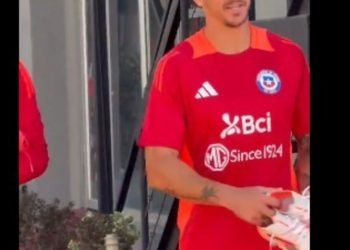 El delantero argentino que ya se entrena con la selección de Chile