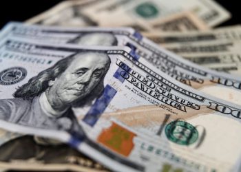 El dólar blue volvió a subir y cerró la semana con una alza de $ 25
