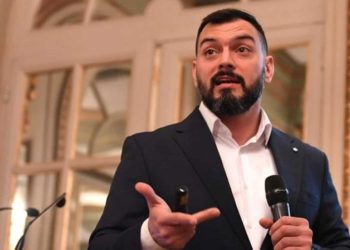 En campaña: El pronóstico del ex viceministro K Álvarez Agis sobre el dólar: “Lo peor todavía no pasó…”