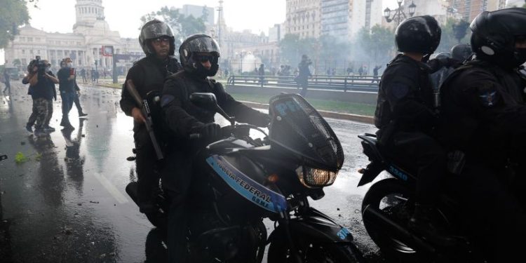 El mensaje interno en el Gobierno por la marcha y la advertencia de Bullrich: “Si hay violencia…”