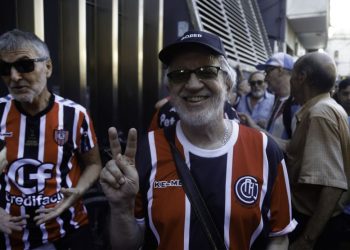 Hinchadas y gremios se suman a la protesta de los jubilados: qué clubes dirán presente