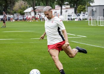 Huracán enfrenta a San Martin de Formosa por los 32avos de la Copa Argentina