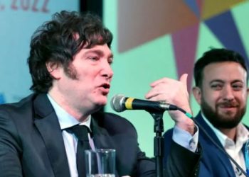 Agustín Laje desmintió que cobrara U$S 50. 000 por el video del Día de la Memoria. El Presidente lo respaldó