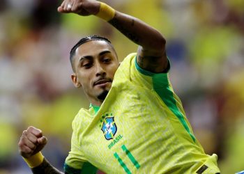 La áspera promesa que Raphinha le hizo a Romario antes de enfrentar a la Selección Argentina: “Les vamos a dar una paliza”