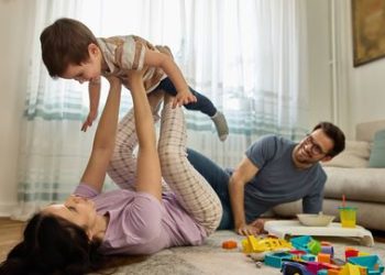 La ayuda de 200 euros por hijo al mes que puedes pedir si vives en esta región de España