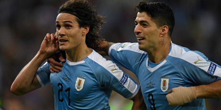 La banca de Luis Suárez a Cavani luego del triunfo de Boca ante Central