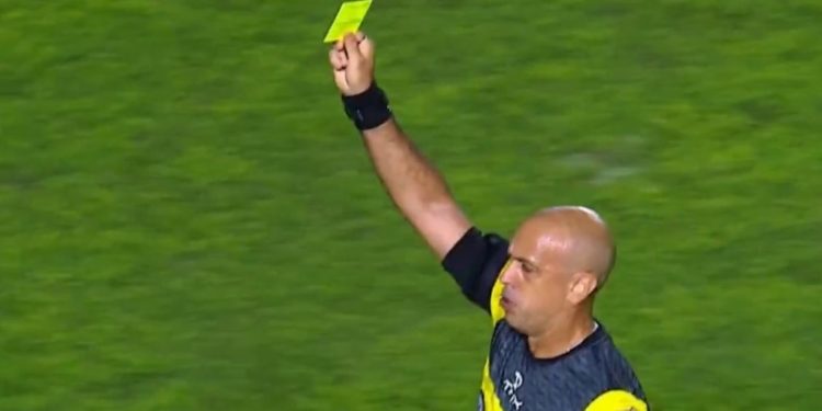 La increíble explicación de Baliño tras no expulsar a Tarzia