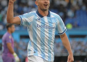 La mejor noticia para Racing: Maravilla volvería con Huracán