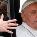 La salud del papa Francisco: la llamativa cifra que cobraría de pensión si decide renunciar