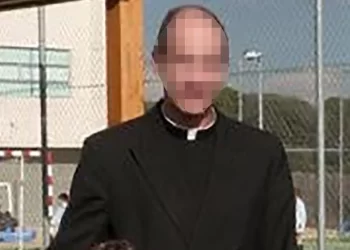 La primera niña reveló a la Policía nombres de otras posibles víctimas de agresiones sexuales por parte del capellán del colegio de La Moraleja
