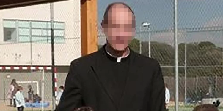 La primera niña reveló a la Policía nombres de otras posibles víctimas de agresiones sexuales por parte del capellán del colegio de La Moraleja