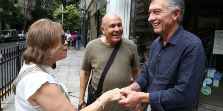 Macri puso primera en la Ciudad y salió a escuchar a los vecinos: “Me contaron los problemas”