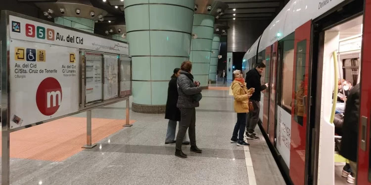 Un problema técnico paraliza toda la red del metro de Valencia