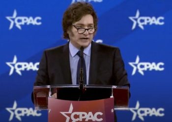 Milei acusó a los empresarios de pedir una devaluación: “Quieren bajar los salarios”