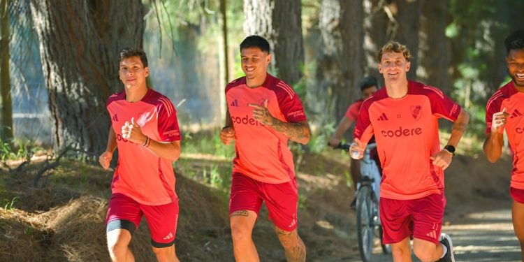 No le sale el 9: el problema de River con sus delanteros en los últimos años