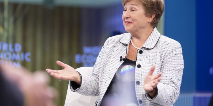 Nueva deuda: lo que no dice el DNU sobre el acuerdo con el FMI y el riesgo para el organismo