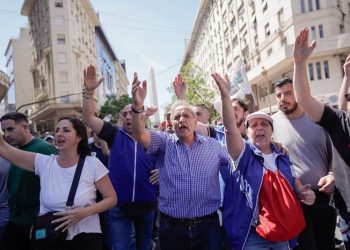 Paritaria bancarios: con aumento, cuánto cobro en abril y cómo quedan todas las escalas