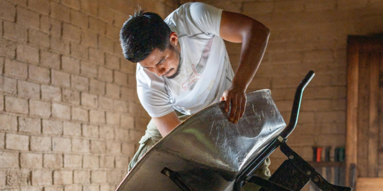 Paritaria UOCRA: con aumento confirmado, cuánto cobra un albañil en marzo de 2025