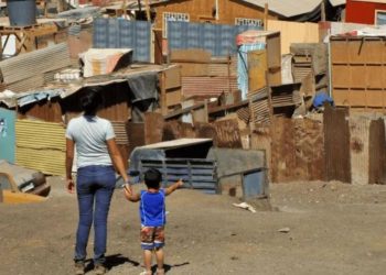 Fuerte baja: La pobreza en Argentina, que estaba en 54,9%, se sitúa en 38,1% al cierre de 2024, según el Indec