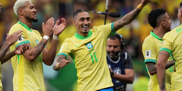 ¿Por qué Brasil efectuó siete cambios ante Colombia?