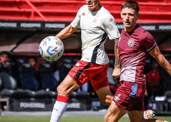 Previo al amistoso de la Selección, Huracán y Lanús jugaron un amistoso en el Ducó