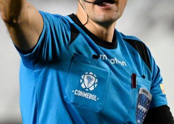 ¿Quién es el árbitro de Argentina vs. Brasil, por las Eliminatorias?