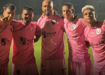 Real Pilar, el único líder de la Primera B