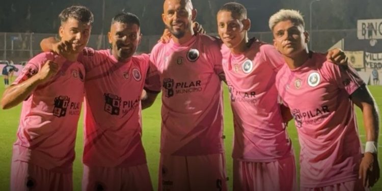 Real Pilar, el único líder de la Primera B