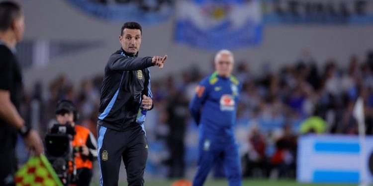 Scaloni: “Minimizamos a Brasil”, Messi 2026 y el “lo disculpo a Rapinha”