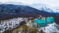 "Hotel del fin del mundo": cómo es, dónde queda y cuánto cuesta el alojamiento más caro de la Patagonia Austral