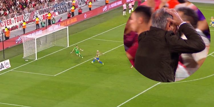 Video: el increíble gol que erró Copetti ante River y la reacción de Holan en el banco de Central