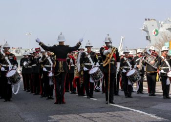 Acuerdo entre las armadas de Gran Bretaña y Chile permitira la construccion de buques en el vecino país