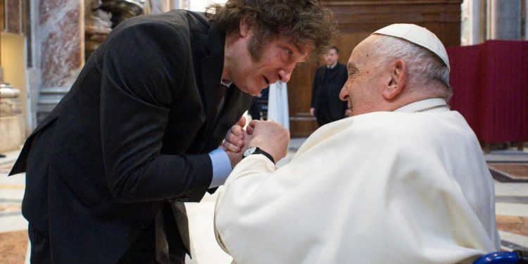 Javier Milei reconoció haberse disculpado ante el papa Francisco en su último encuentro: “Me dijo que eran errores de juventud”