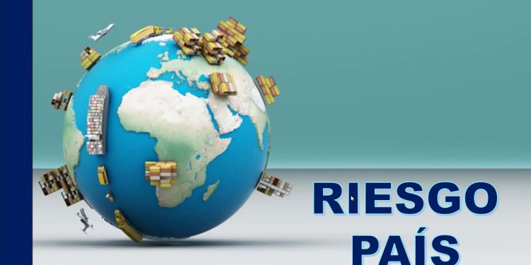 El Riesgo País se dispara por encima de los 900 puntos en medio de la turbulencia financiera global