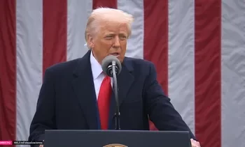 Trump impone un arancel mínimo del 10% para todos los productos que ingresen a los EE.UU.